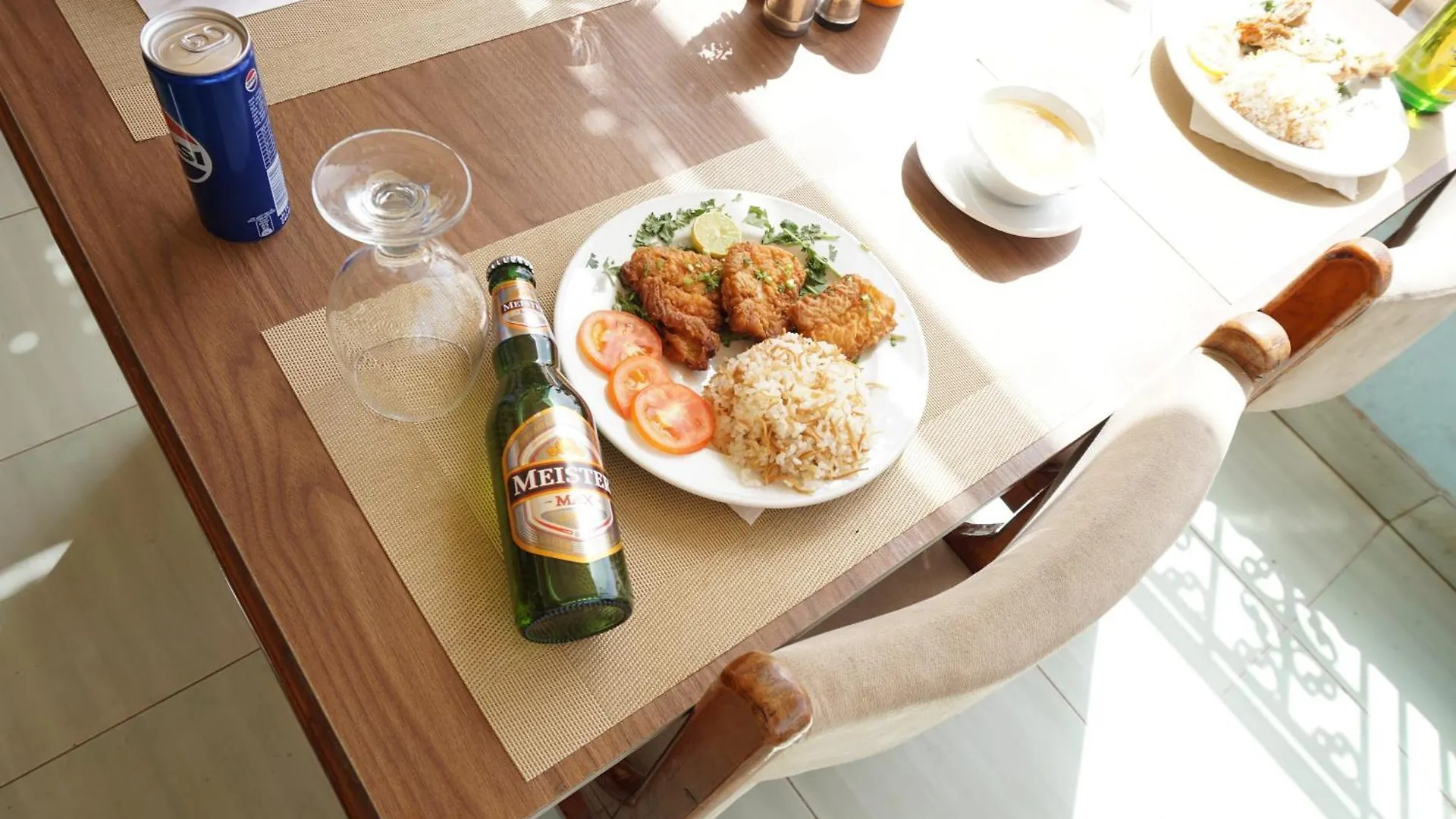 Merry Land Hotel & Roof Top Nile Restaurant Λούξορ 2*,  Αίγυπτος